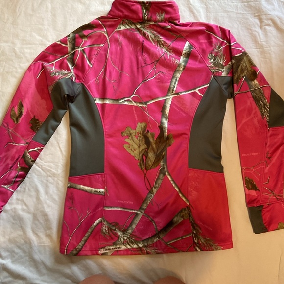 Realtree Women’sPink Camo Quarter Zip Sweatshirt Size Medium - Picture 5 of 9
